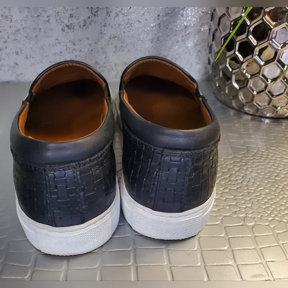 Aquatalia Women's Ashlynn Embossed Slip-On Leather Italy Black Wove Sneakers